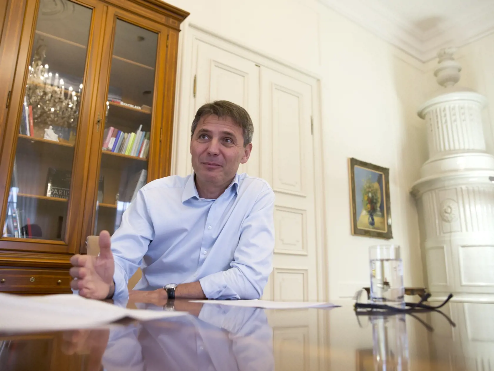 Primátor Bratislavy Ivo Nesrovnal (52) dobre vie, že Bratislava zápasí s mnohými problémami. 