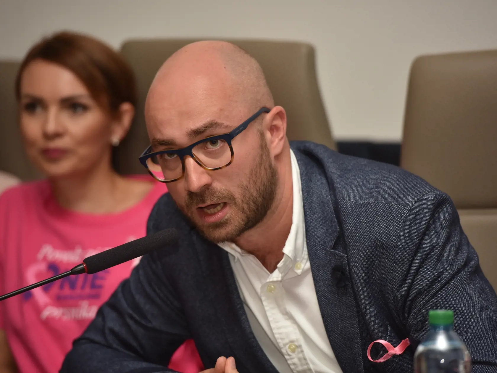 Na snímke v popredí generálny riaditeľ Národného onkologického ústavu Tomáš Alscher.