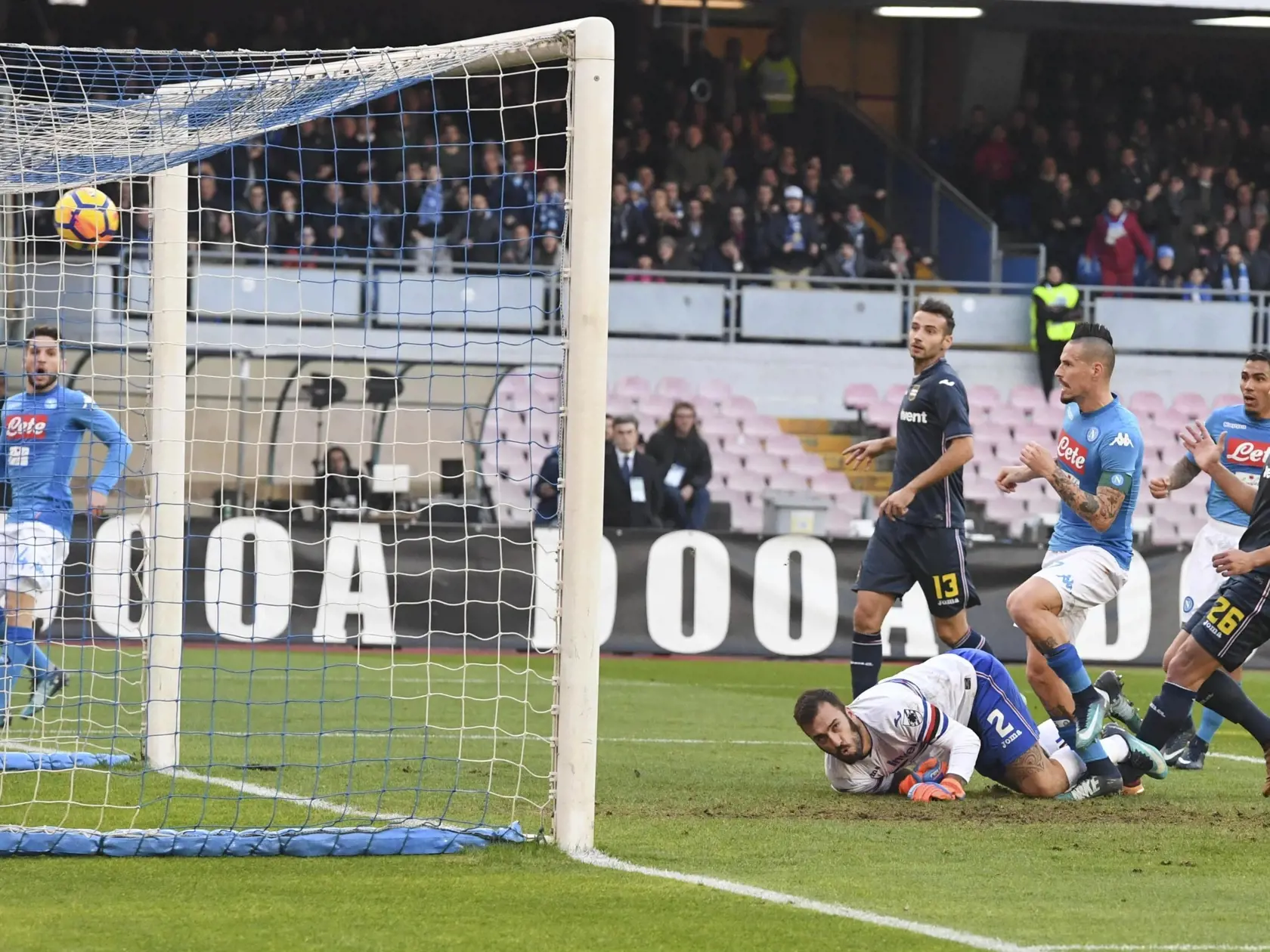 Marek Hamšík strelil 116. gólov za SSC Neapol a jeho jeho najlepším strelcom v histórii. 