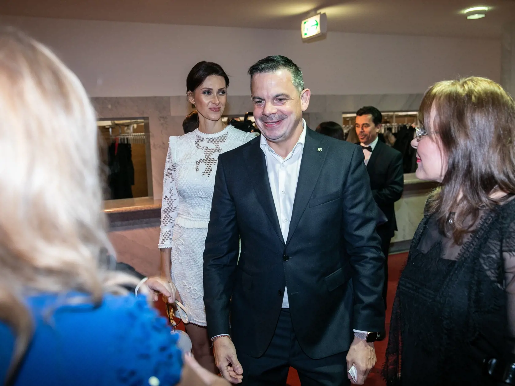 Moderátor a zabávač Dano Dangl (44) má s manželkou Beátou tri deti.