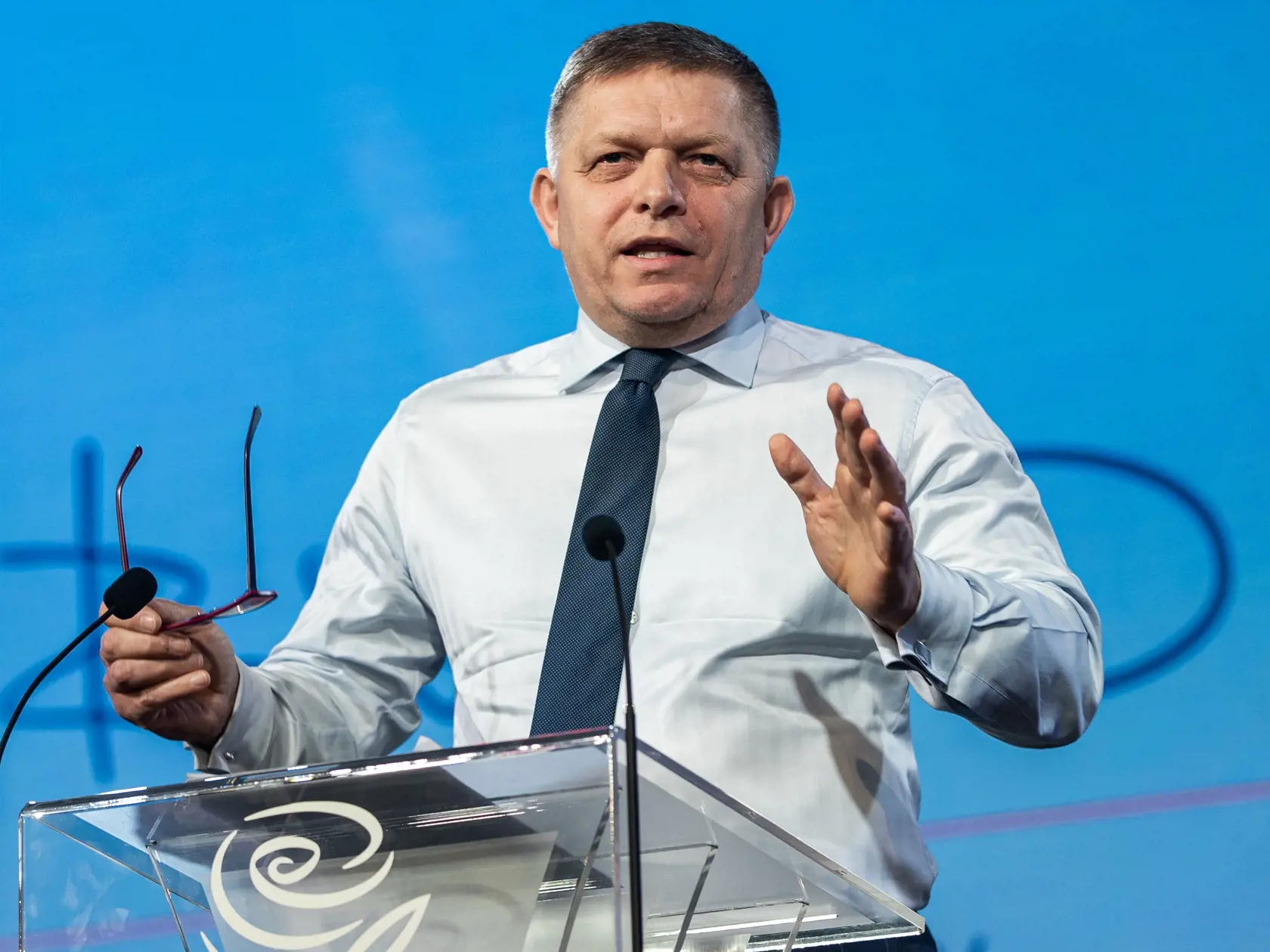 Snem politickej strany SMER-SD v Bratislave. Na snímke Robert Fico.