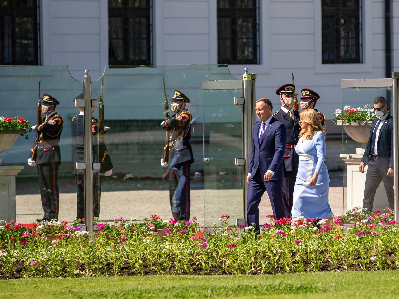Na snímke je Zuzana Čaputová prezidentka Slovenskej republiky a Adrzej Duda prezident Poľskej republiky na oficiálnej návšteve Slovenska. 
