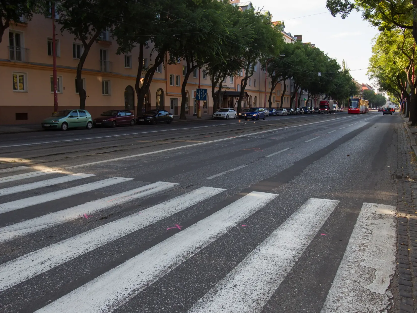 Miesto nehody Daniela Lipšica kde zrazil chodca ktori na nasledky zraneni zomrel v nemocnici.