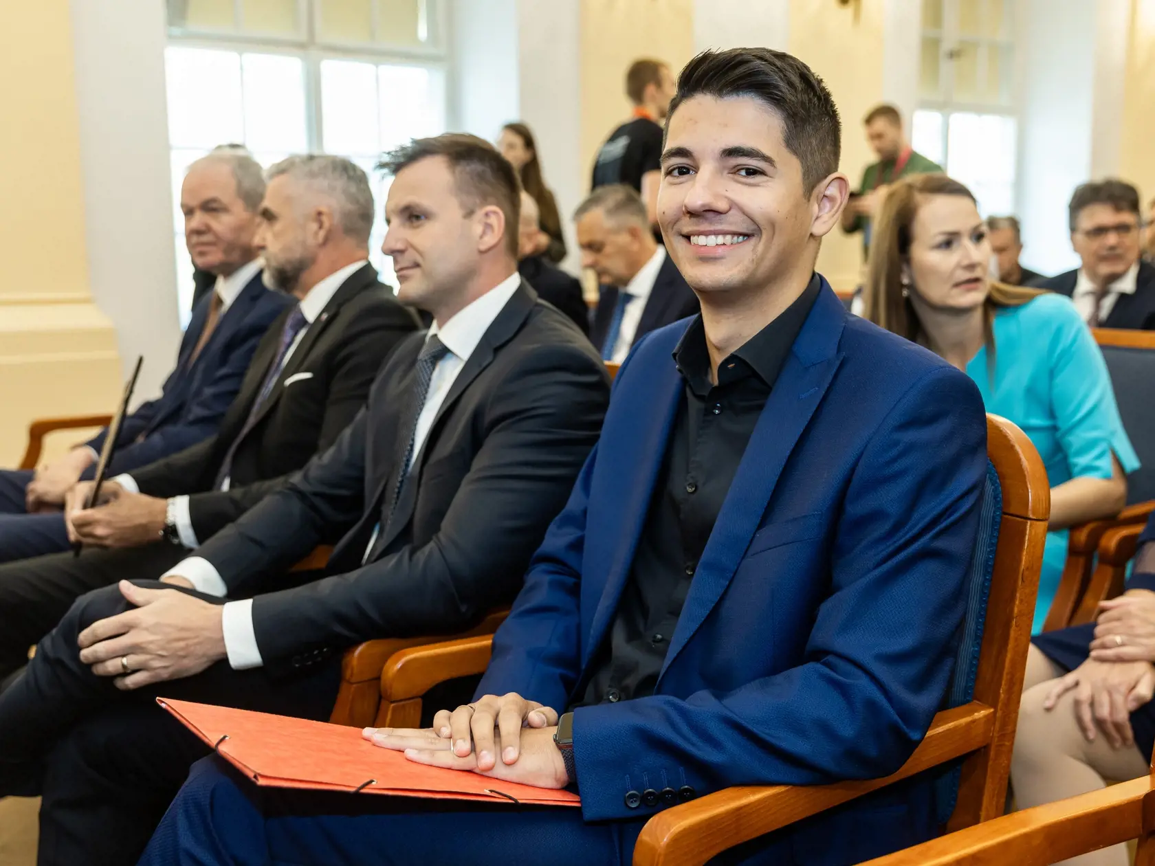 Slávnostné odovzdávanie osvedčení poslancom Národnej rady SR v Bratislave. Na snímke Erik Kaliňák. 