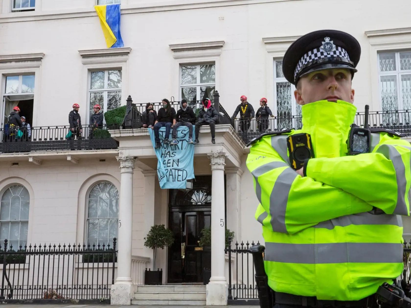 Squatteri obsadili v Londýne luxusnú rezidenciu na námestí Belgrave, ktorú vlastní ruský oligarcha Oleg Deripaska (54).