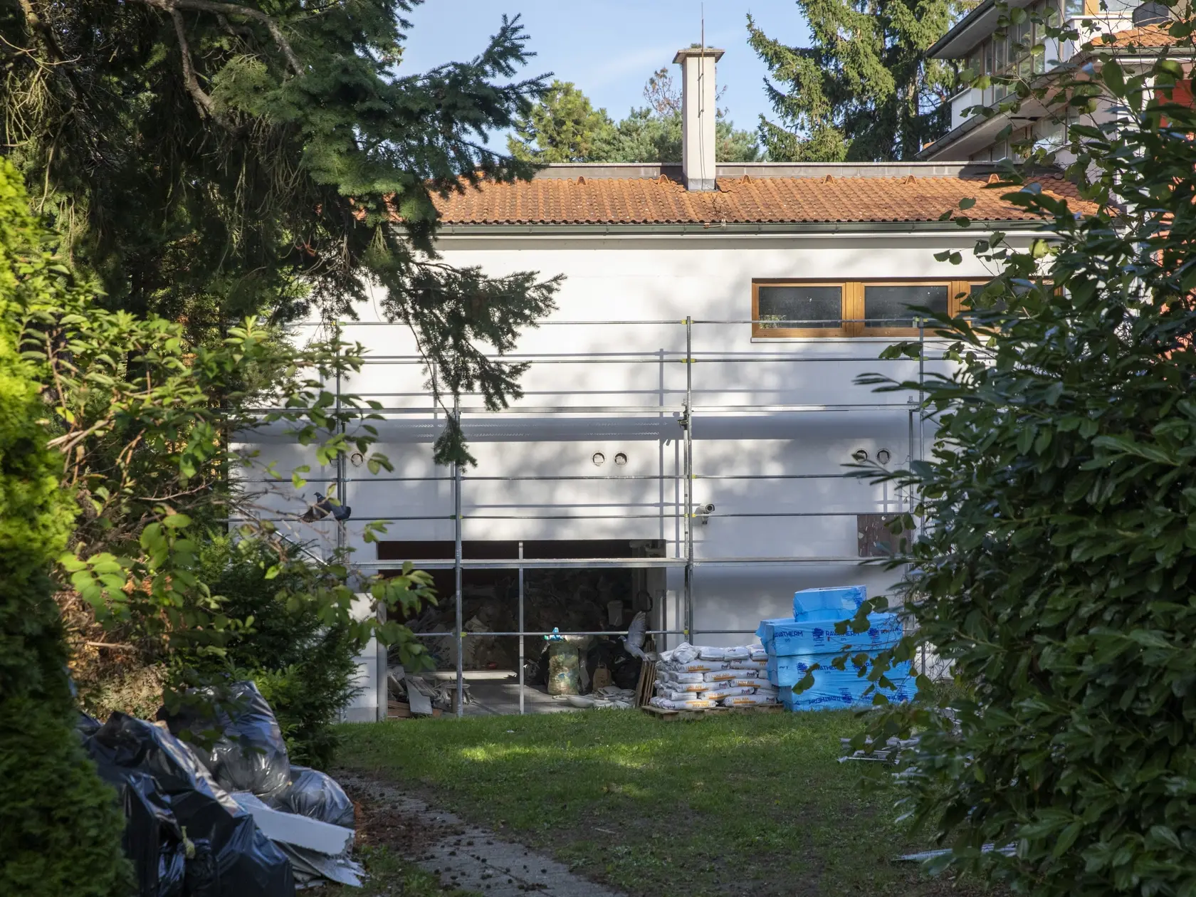 Október: Vila pre štátnych predstaviteľov na Gorazdovej v Bratislave.
