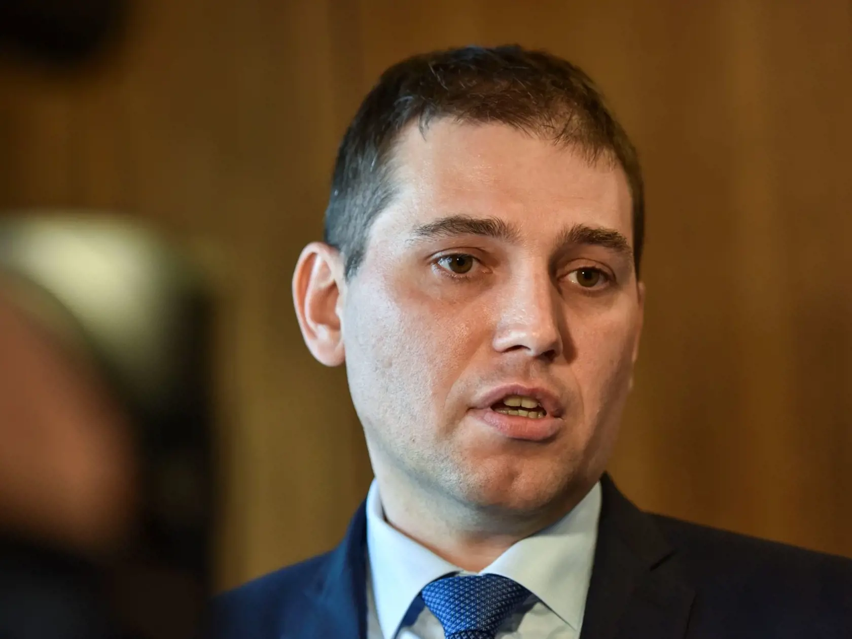 Na snímke kandidát na funkciu riaditeľa Úradu inšpekčnej služby ministerstva vnútra Adrián Szabó počas vypočutia na Výbore NR SR pre obranu a bezpečnosť 10. apríla 2019 v Bratislave. FOTO TASR - Pavol Zachar