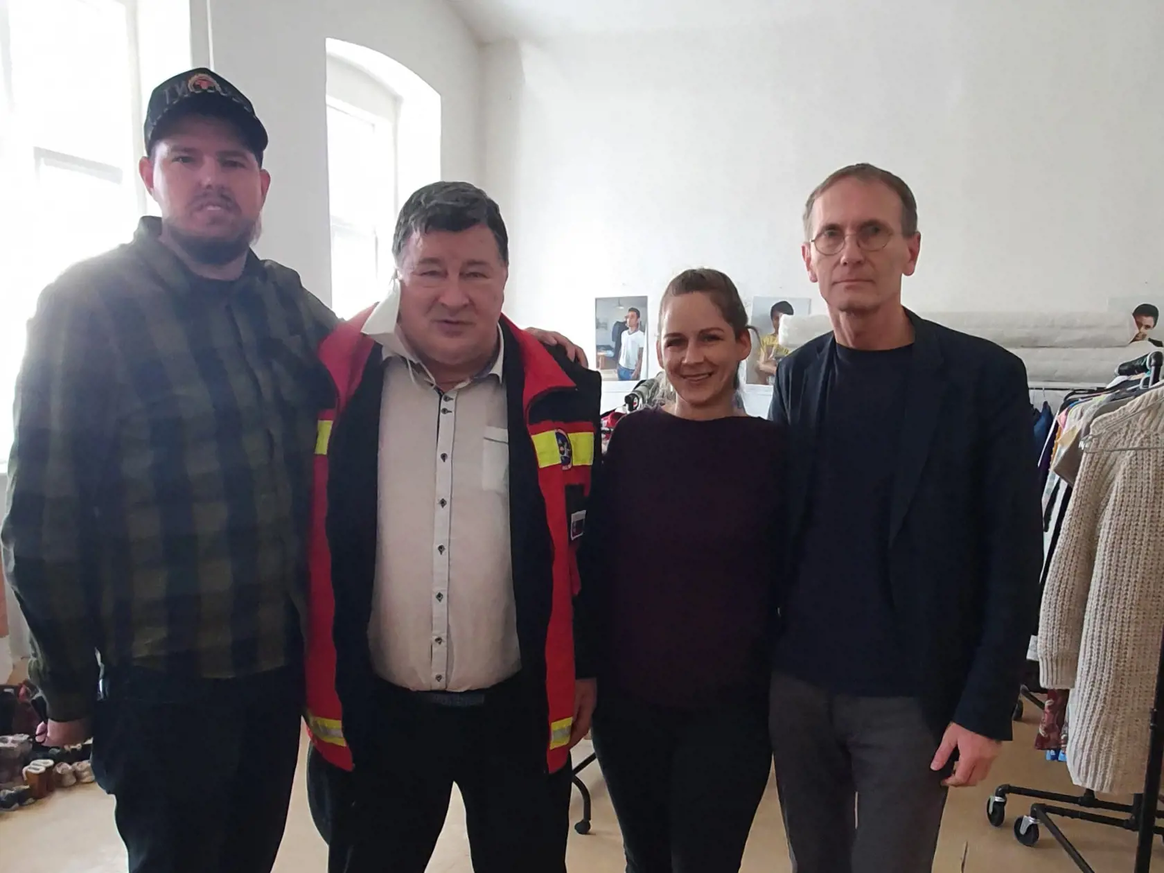 Budova vysokej školy Bratislave slúži ako nocľaháreň pre ľudí utekajúcich pred vojnou.