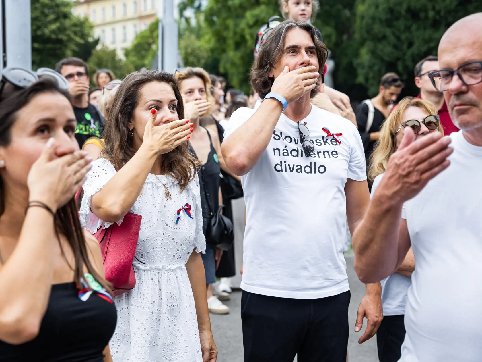 Protest proti krokom ministerstva kultúry v Bratislave. Na snímke Matej Drlička a Adriana Kučerová.