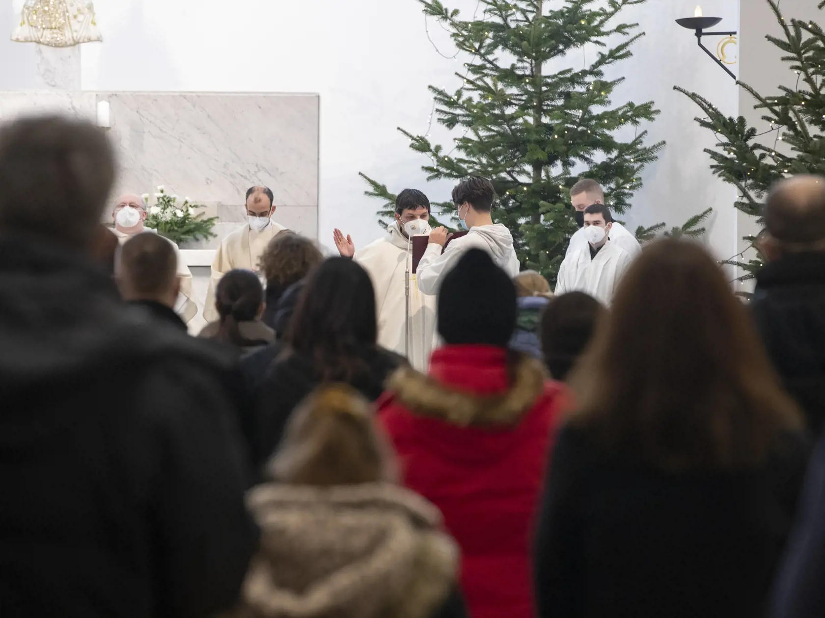 Vianočnú výzdobu vidíme aj v slovenských kostoloch a katedrálach. (archívne foto)