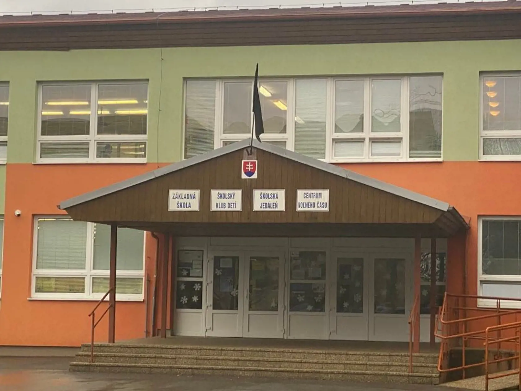 Základná škola v Michalovciach do ktorej chodili zastrelené deti.