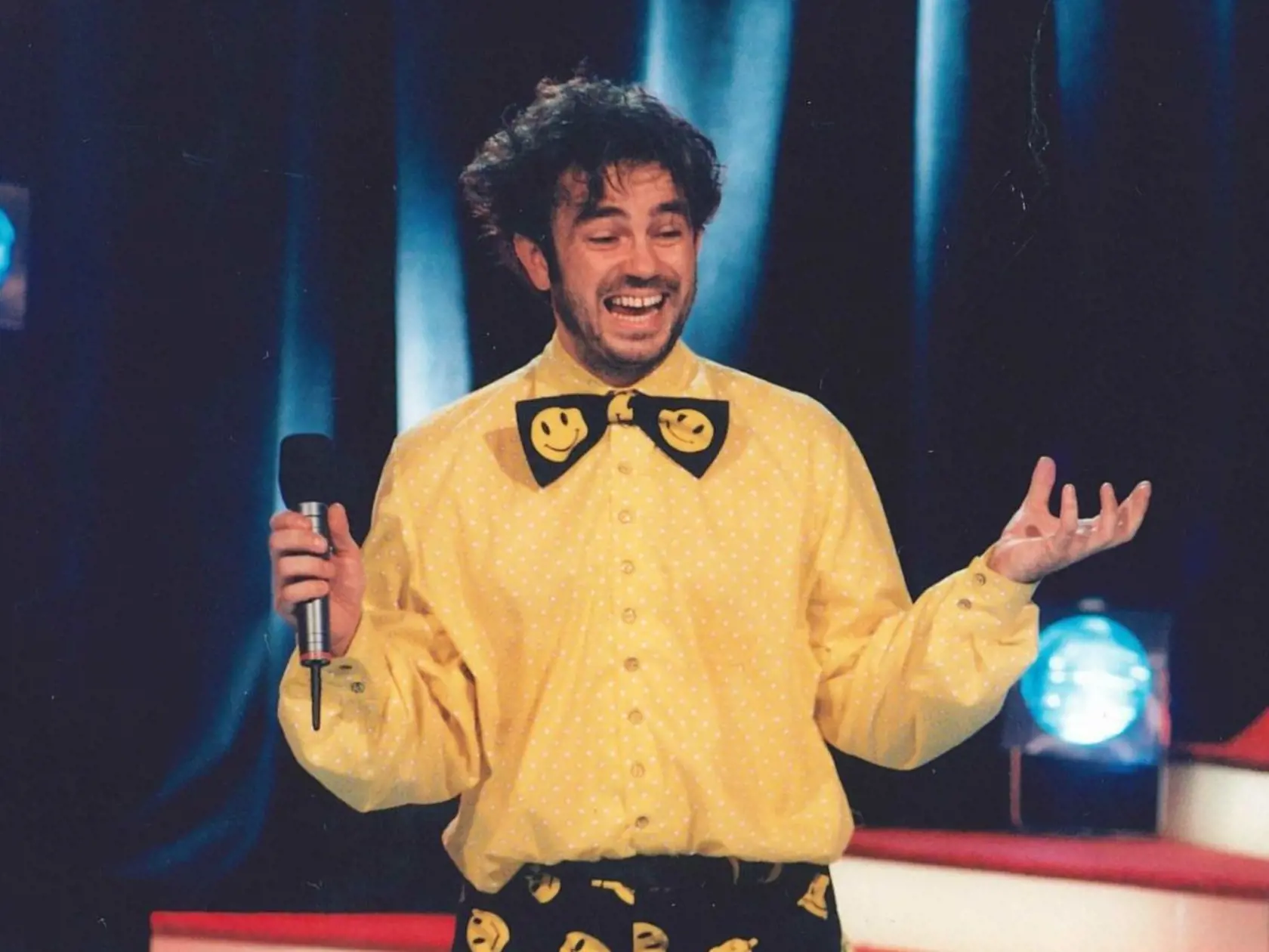 90. roky - Jožo Pročko patril medzi priekopníkov zábavy. Jeho štýl humoru je nezabudnuteľný. Každého sa snažil nachytať. Aj celebrity.