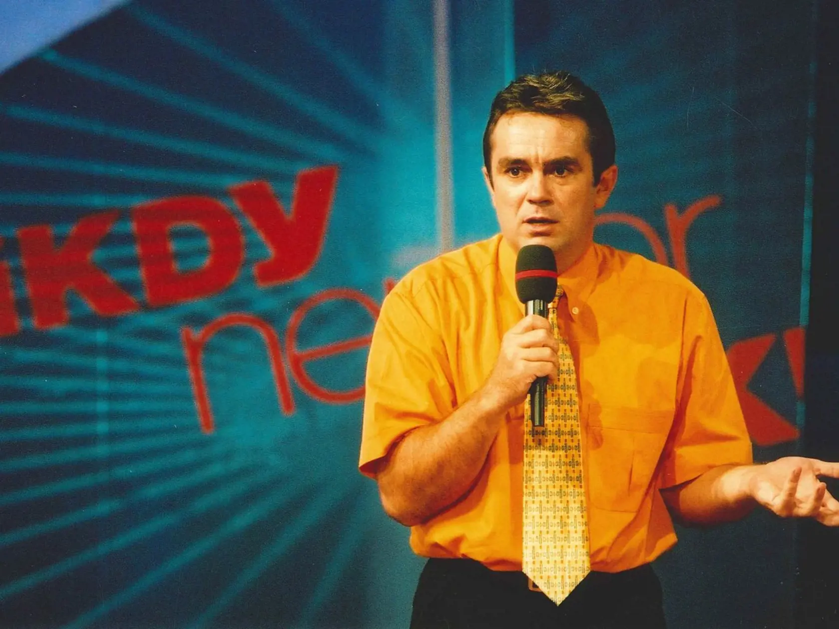 2006 - Obľúbené Nikdy nehovor nikdy bežalo na televíznych obrazovkách v roku 2006.