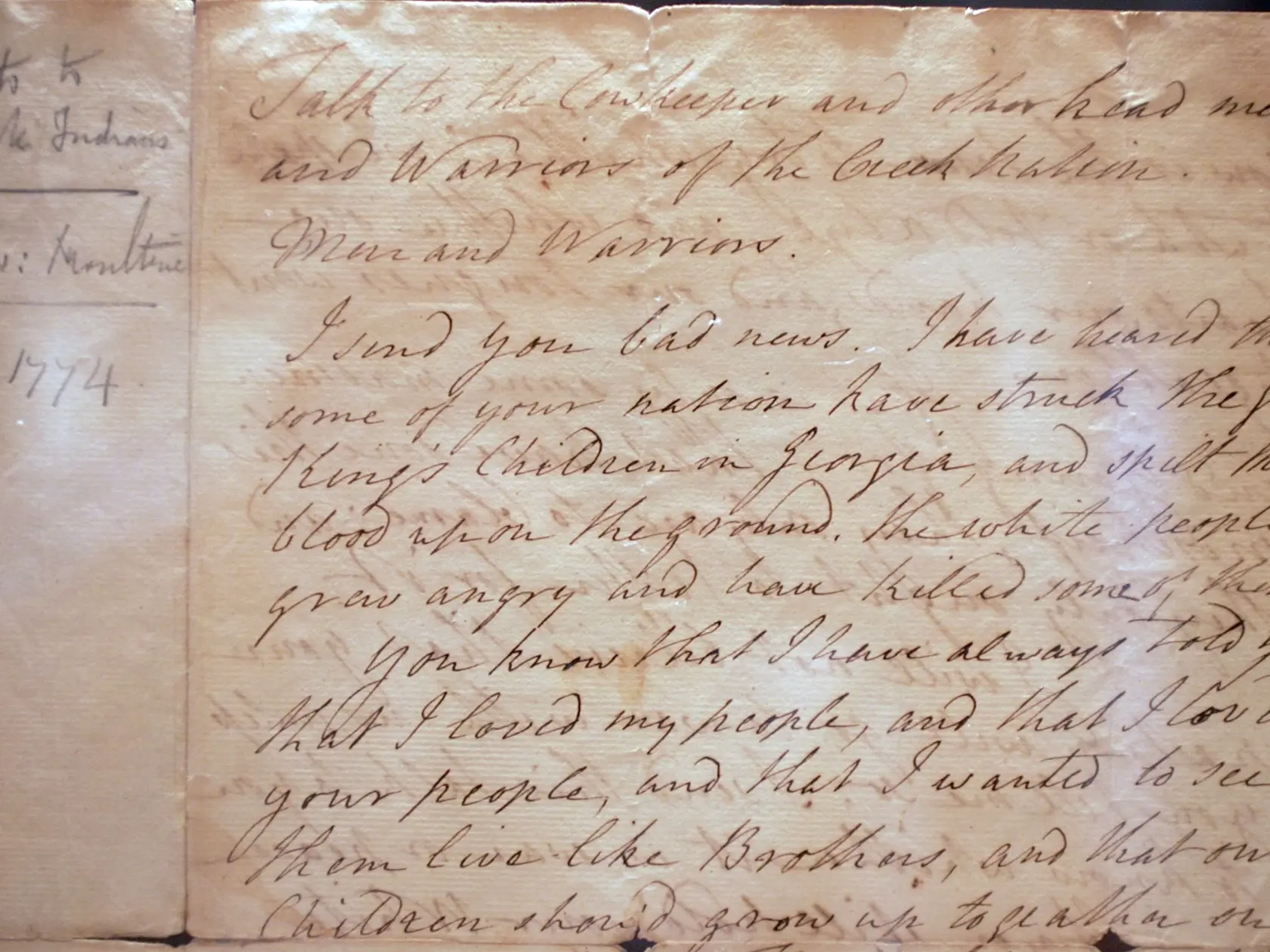 Indiáni verili, že všetko je v spojení s prírodou. Dokonca aj budúcnosť. Indiánsky kruh je tvorený totemami v podobe dvanástich zvierat, pričom každé zviera symbolizuje vývojový stupeň v kolobehu prírody. V horoskope nájdete živly, podľa ktorých sa prisudzovali vlastnosti. Ku každému zo štyroch živlov patria tri zvieracie totemy tvoriace tzv. klany. Zverokruh je rozdelený na štvrtiny - na 4 svetové strany - vetry.