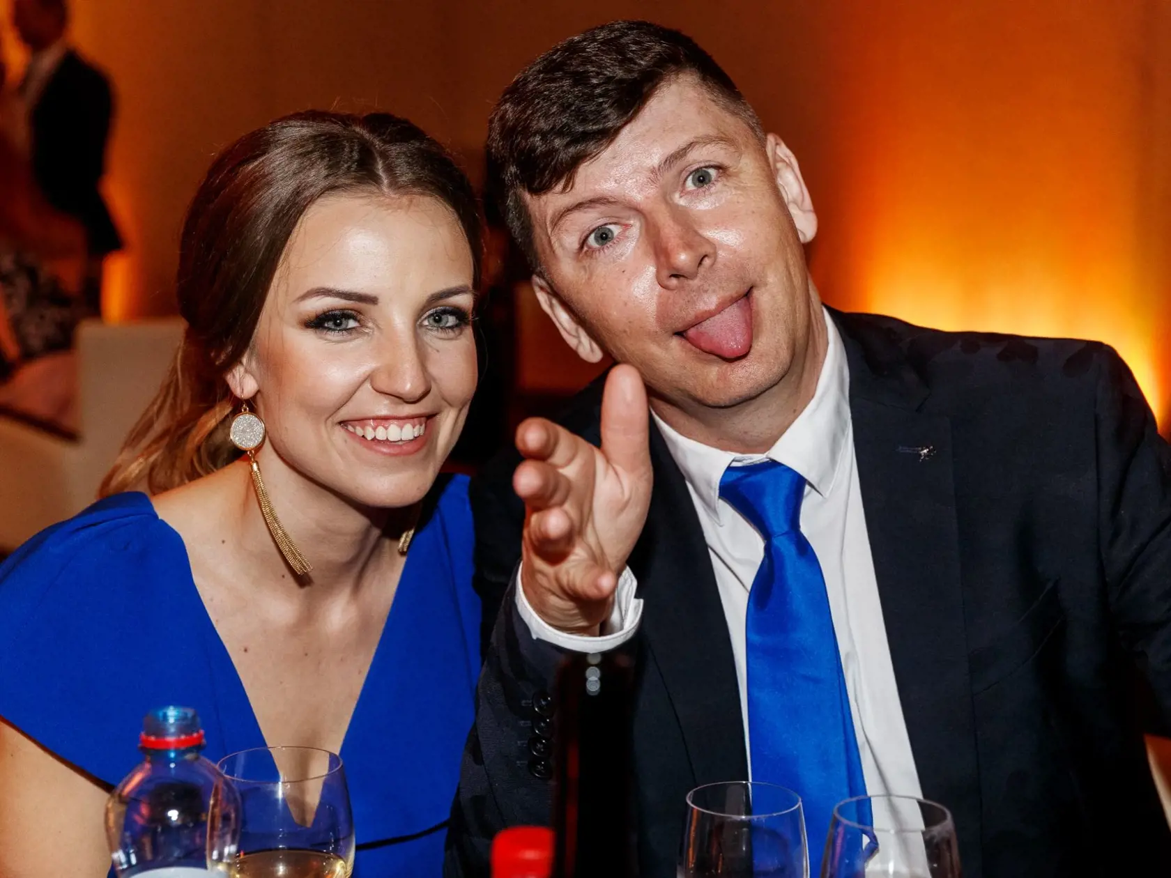 Na snímke Michaela Kmecová a Andrej Bičan počas párty po skončení slávnostného vyhlasovania ankety Osobnosť televíznej obrazovky 2018 v budove Slovenského národného divadla.