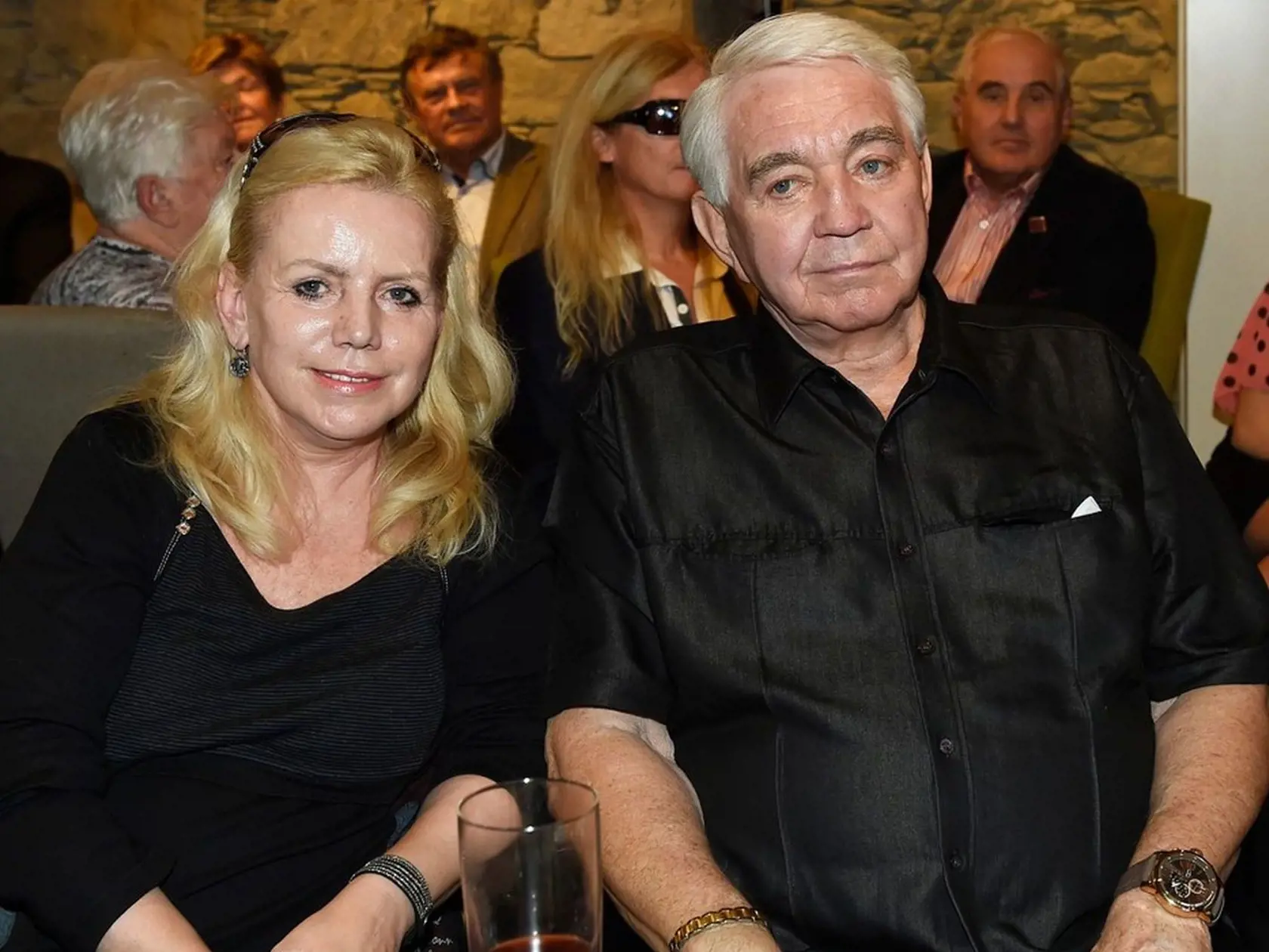 Manželia Krampolovci.