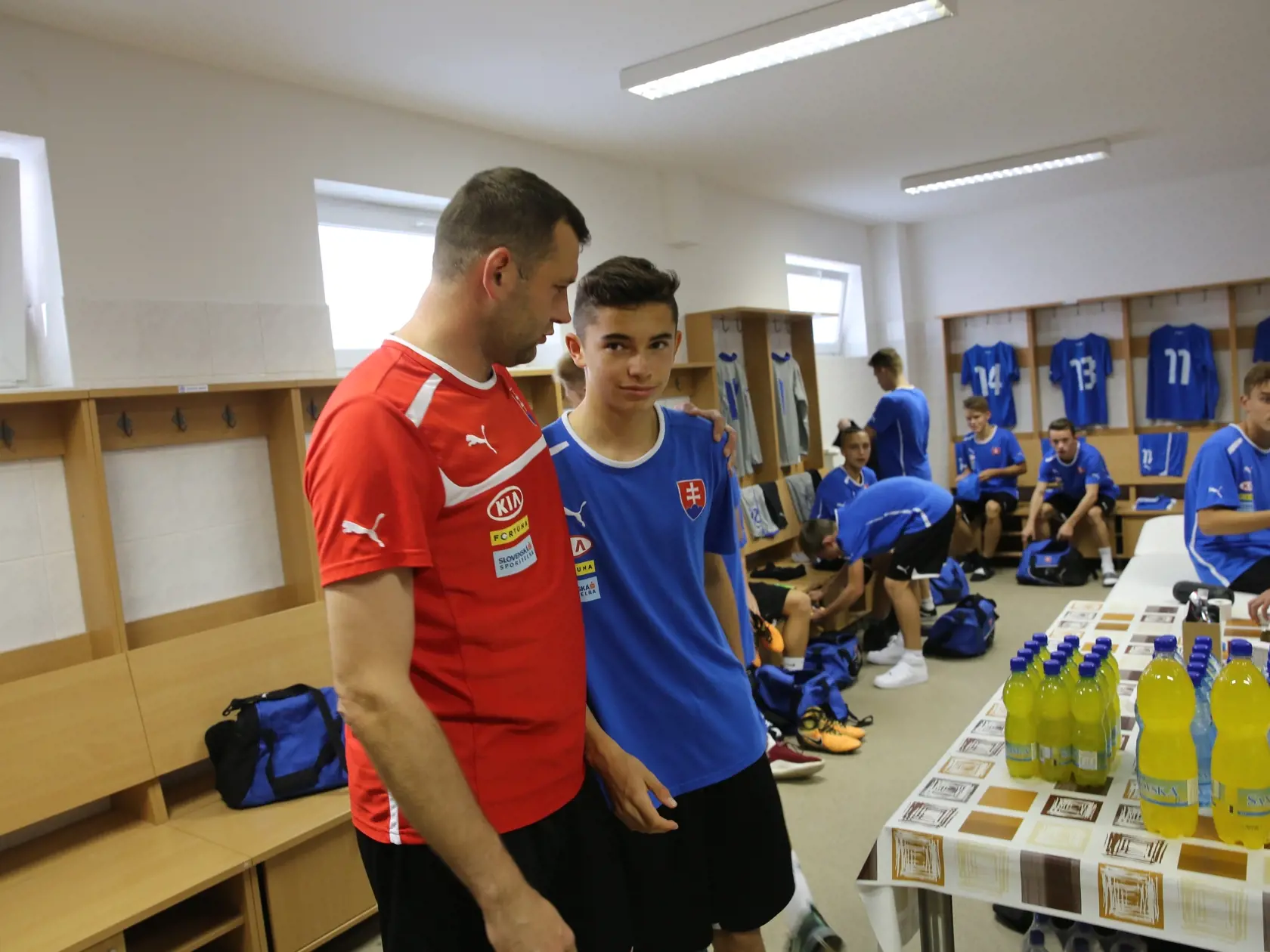 Lucas Demitra prešiel viacerými mládežníckymi výbermi reprezentácie SR vo futbale.