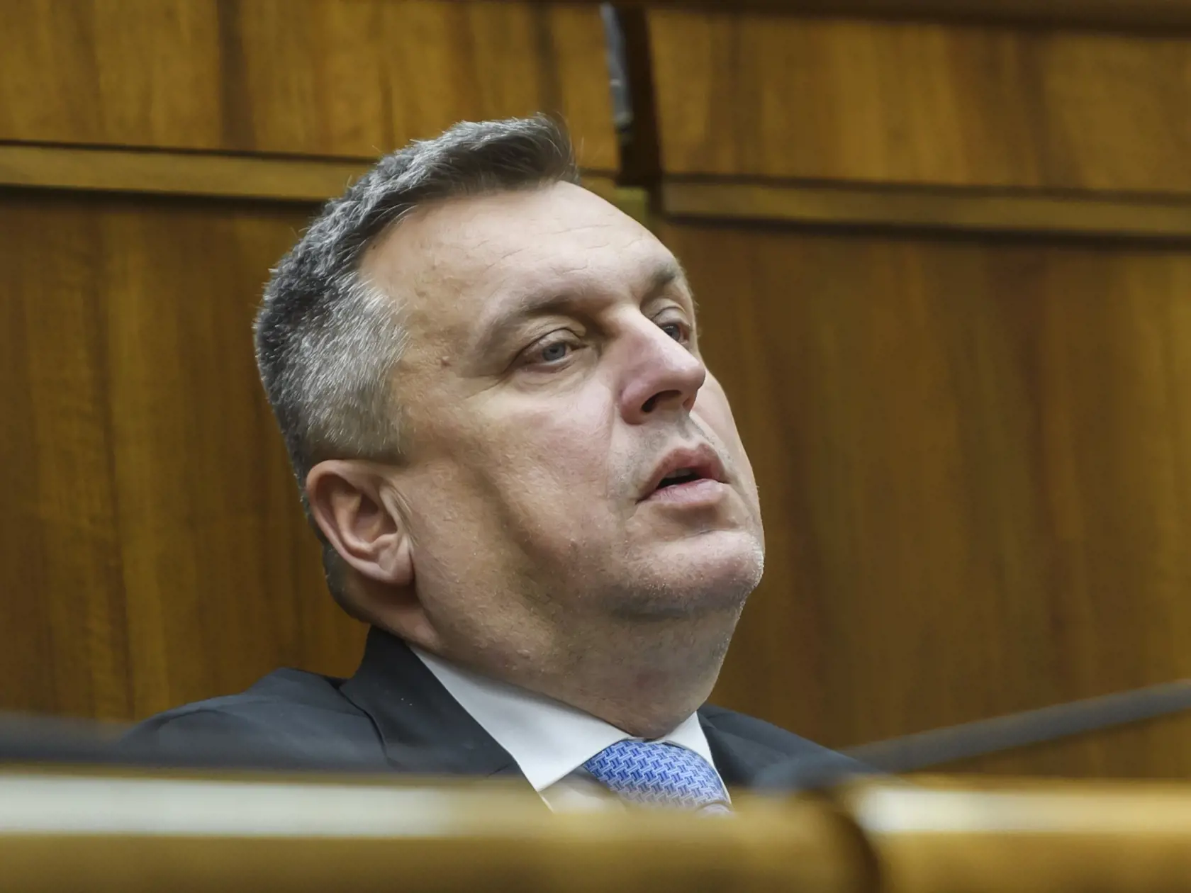 Na snímke podpredseda Národnej rady SR Andrej Danko (SNS) počas rozpravy pred hlasovaním o schválení novely tzv. kompetenčného zákona na 6. schôdzi parlamentu v Bratislave 16. januára 2024.