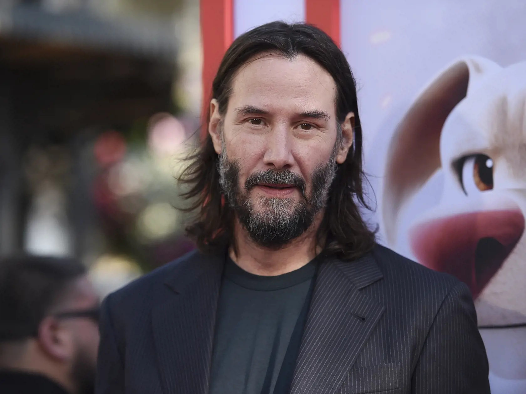 EBE 10 Los Angeles - Na snímke kanadský herec Kranu Reeves (vo filme Bruce Wayne / Batman, ostražitý superhrdina, ktorý chráni Gotham City) prichádza na premiéru amerického počítačovo animovaného komediálneho filmu DC Liga superzvierat (DC League of Super-Pets) produkcie spoločnosti Warner Animation Group v kine AMC The Grove 14 v americkom Los Angeles v noci na 14. júla 2022. FOTO TASR/AP

Keanu Reeves arrives at the premiere of "DC League of Super-Pets" on Wednesday, July 13, 2022, at The Grov