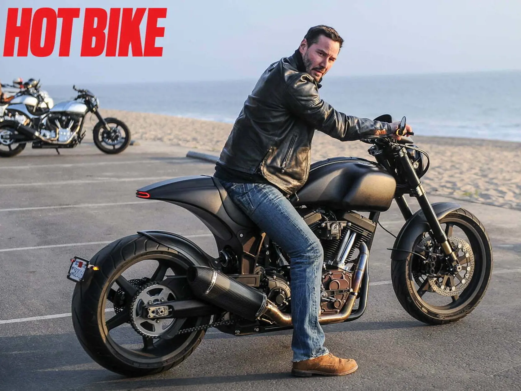 Keanu Reeves (58) – ARCH motocykle: 
Akčný hrdina a zanietený motorkár sa pustil do mechanického biznisu prémiových motoriek na mieru, ktoré ručne montujú v značkovej dieli v Los Angeles.