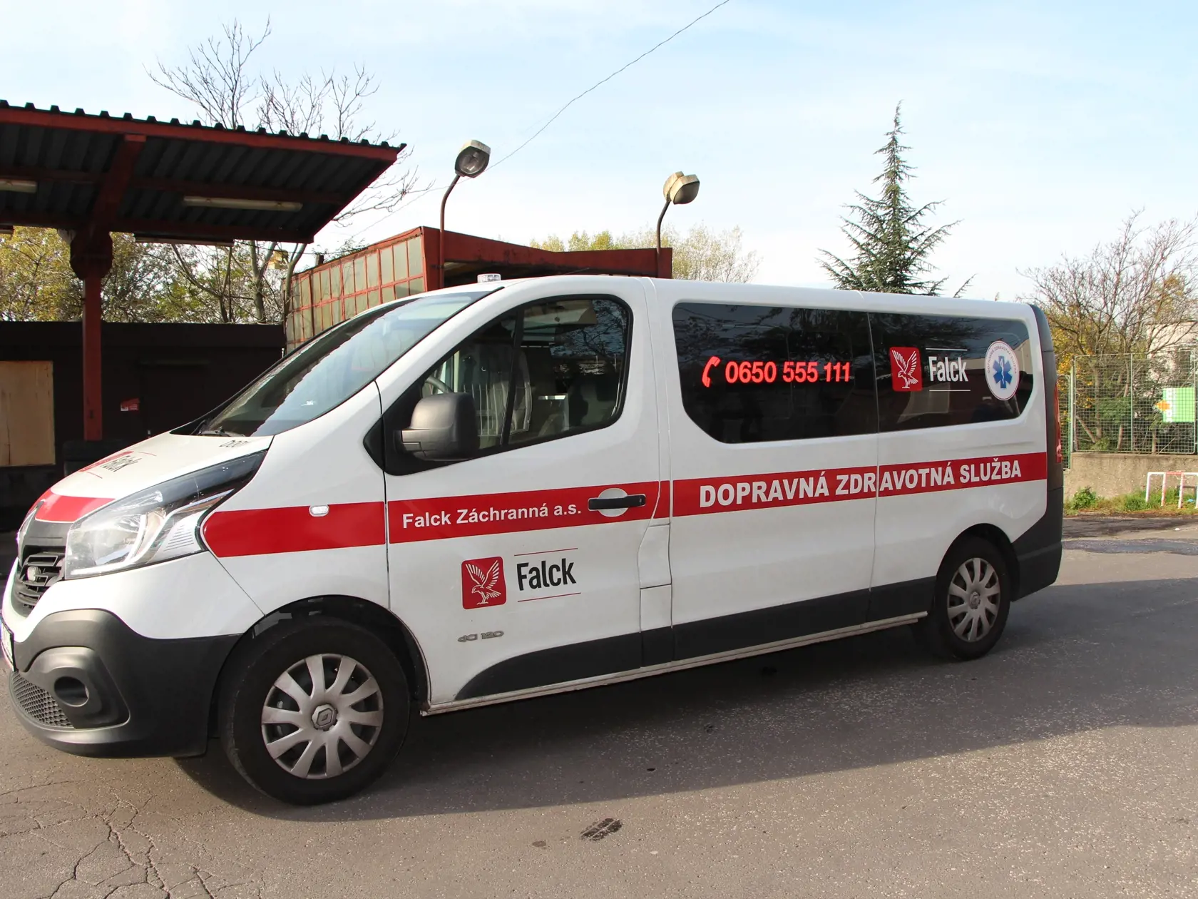 Vozidlo dopravnej zdravotnej služby.