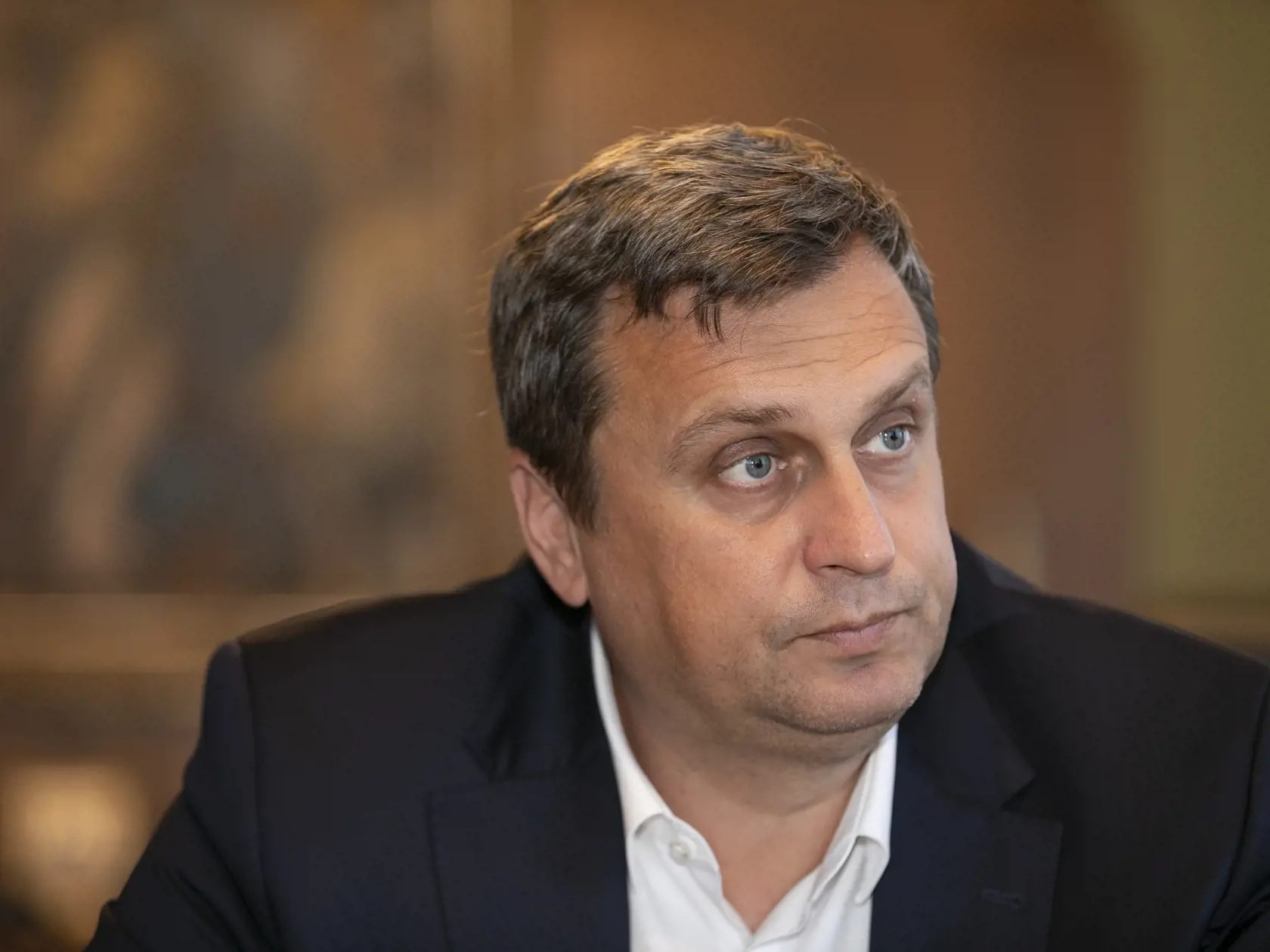 Predseda parlamentu Andrej Danko vo svojej kancelárii počas exkluzívneho rozhovoru pre Plus Jeden Deň.