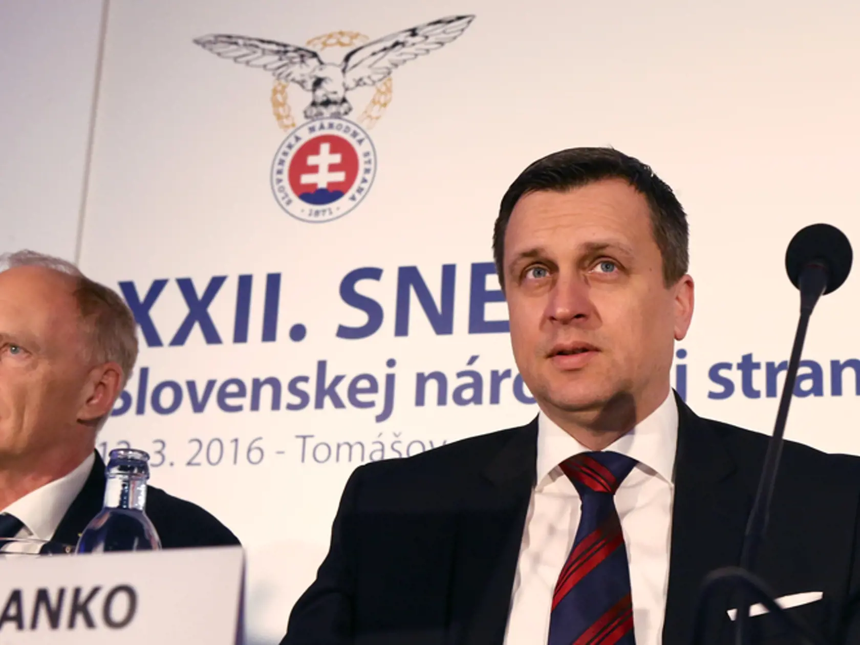 Snem strany SNS: Andrej Danko oznámil, že podporí len vládu Roberta Fica.