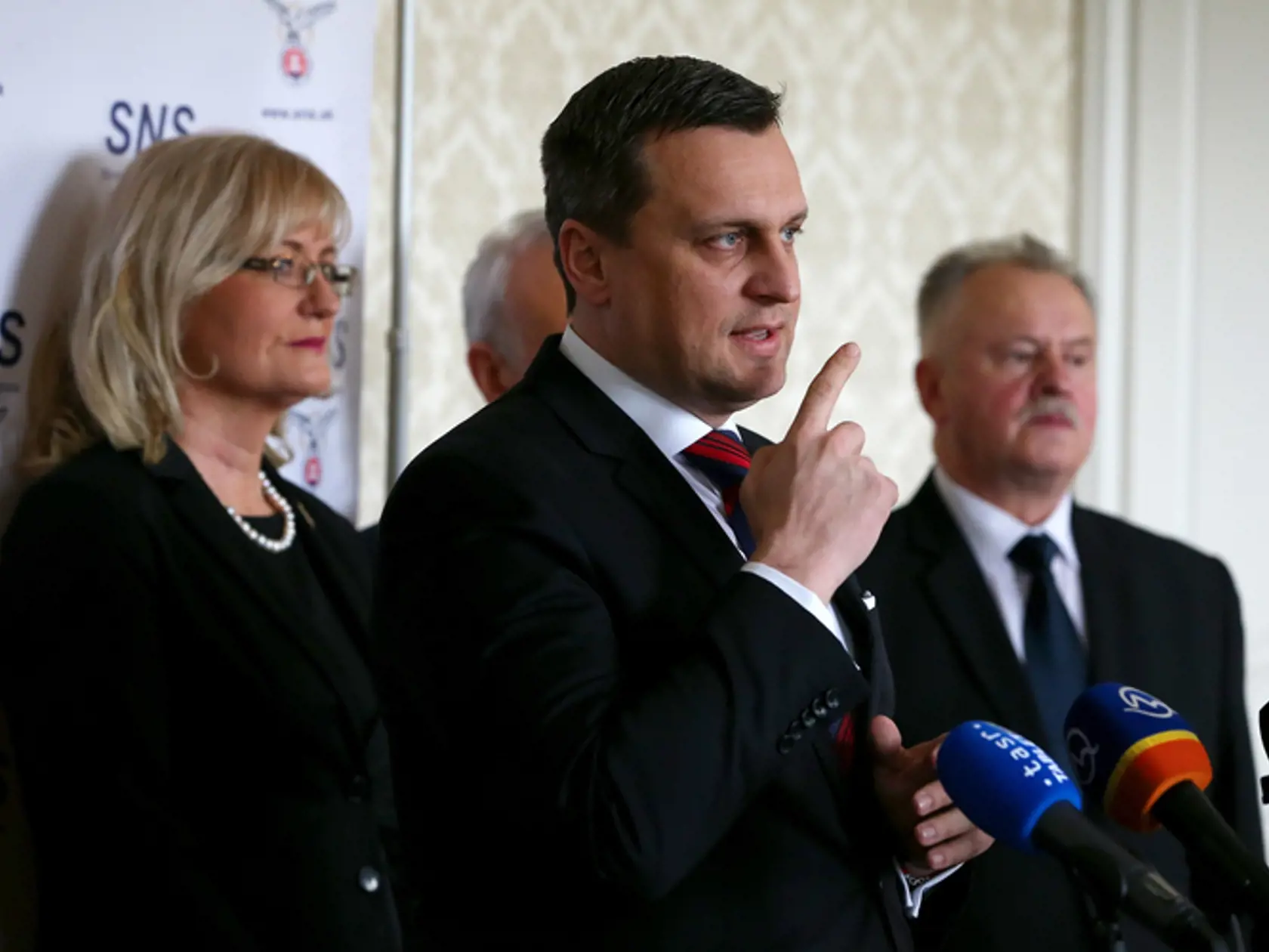 Snem strany SNS: Andrej Danko oznámil, že podporí len vládu Roberta Fica.