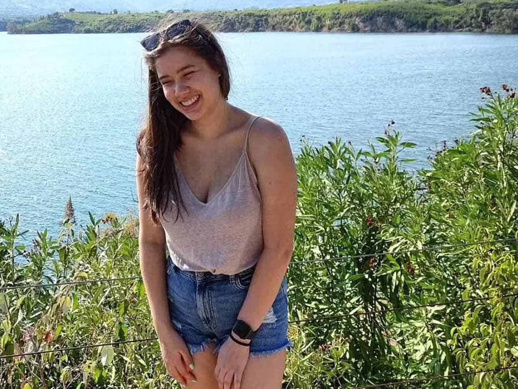 Grécky pilot v hneve udusil manželku vankúšom, polícii tvrdil, že ju zabili vlamači. Odhalili ho však chytré hodinky, ktoré Caroline nosila, pretože presne určili čas, kedy sa jej zastavilo srdce.