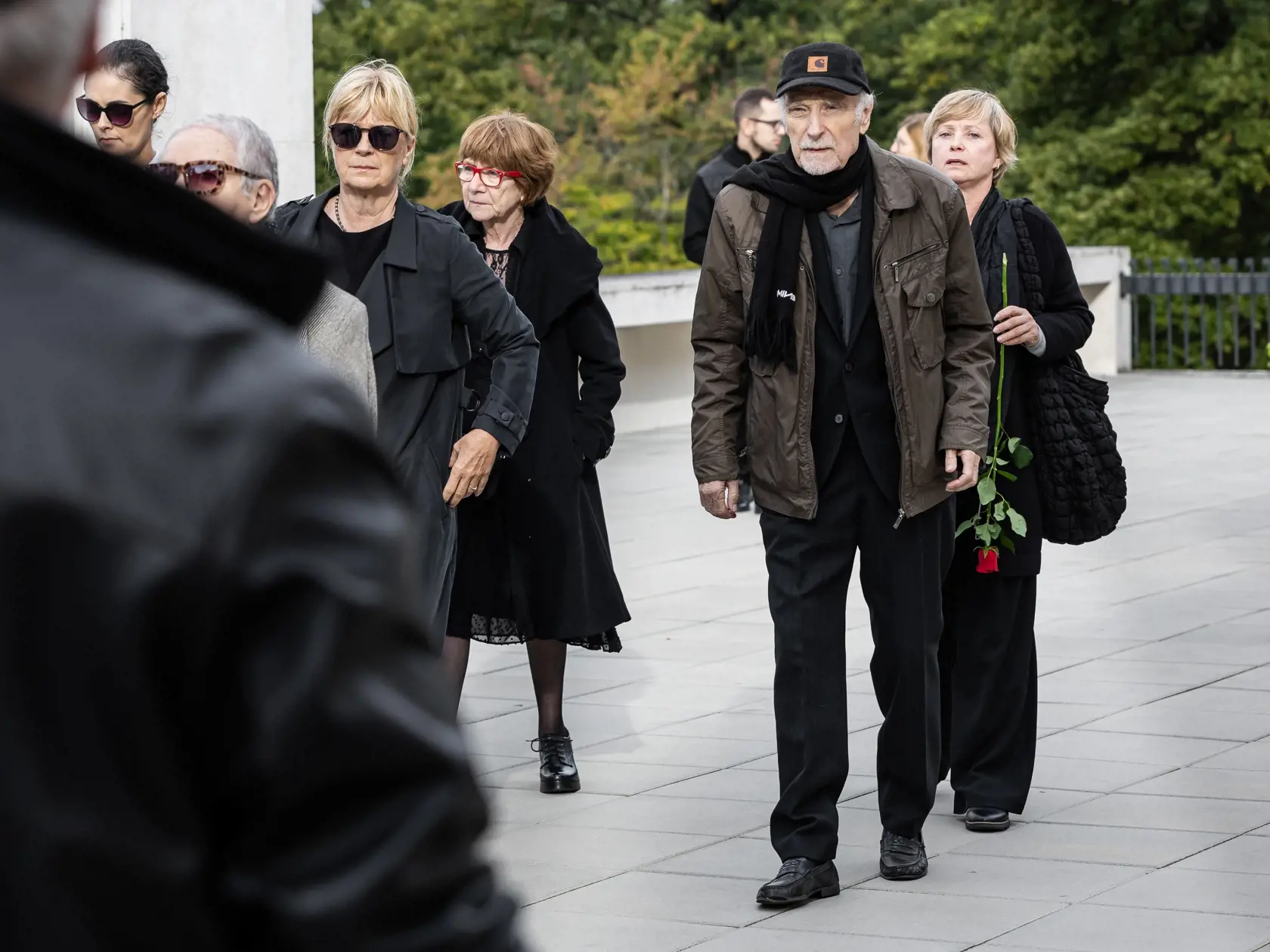 Posledná rozlúčka s herečkou Evou Rysovou v bratislavskom krematóriu. Na snímke Ivan Letko.