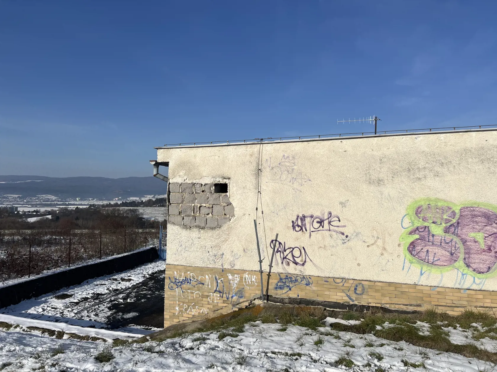 Oslovili sme aj blízku rodinu jedného z chlapcov. “Prepáčte, sme veľmi blízka rodina, ale nemám záujem to nijako komentovať,” napísal nám Martin.
