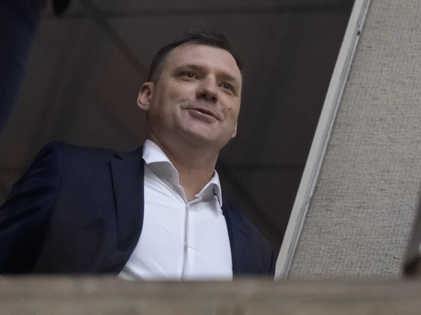 Na snímke minister životného prostredia SR Tomáš Taraba (nominant SNS) prichádza na mimoriadnu 84. schôdzu vlády SR 31. marca 2025 v Bratislave. FOTO TASR - Martin Baumann