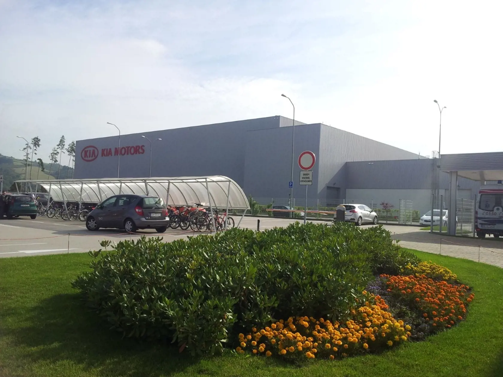 Priemerná mzda v automobilke Kia stúpne približne o 7,5 percenta.