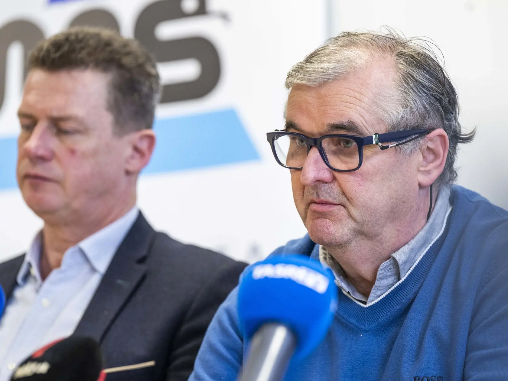 Na snímke zľava prvý viceprezident Asociácie nemocníc Slovenska (ANS) Igor Pramuk a prezident ANS Marián Petko počas tlačovej konferencie na tému Výpovede lekárov a aktuálna situácia v zdravotníctve 17. decembra 2024 v Bratislave. FOTO TASR - Jakub Kotian