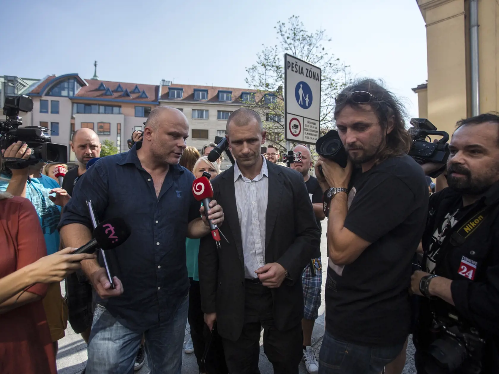 Na snimke Peter Tomanek, riaditel resocializacneho strediska Cisty den, v ktorom udajne doslo k znasilneniu jednej z klentiek.