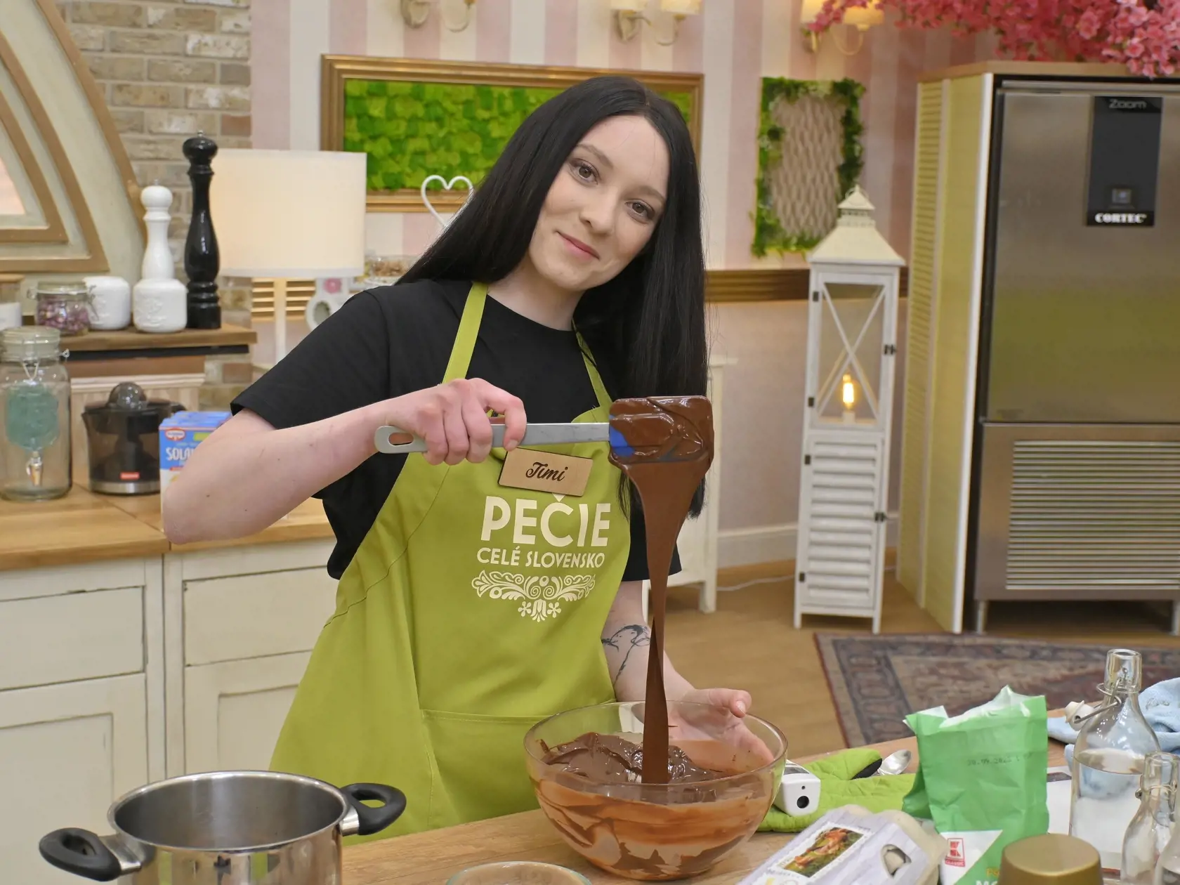 Timea, keď súťažila v šou Pečie celé Slovensko.