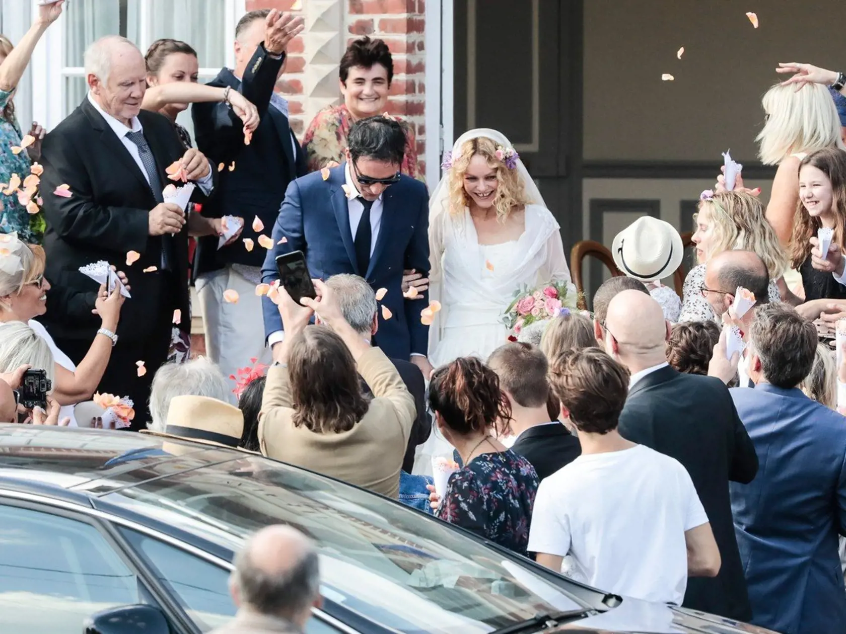 Vanessa Paradis sa tajne vzala so snúbencom Samuelom Benchetritom