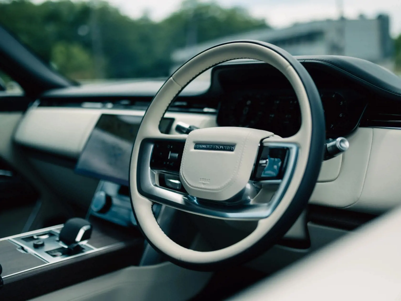Range Rover (L460) 2022 - súčasnosť