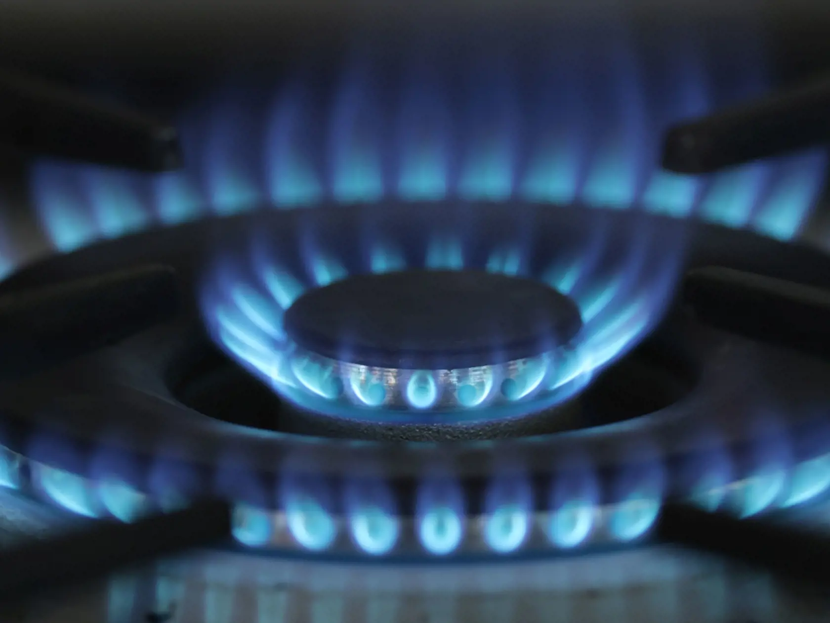 Spravodlivejšie ceny energií pre slovenské domácnosti majú zabezpečiť nové vyhlášky Úradu pre reguláciu sieťových odvetví (ÚRSO), ktoré začnú platiť od 1. júla tohto roka.