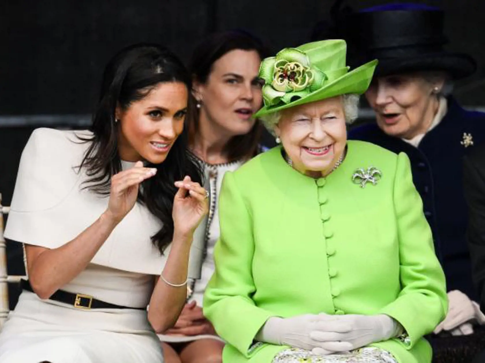 Meghan Markle a kráľovná Alžbeta II.