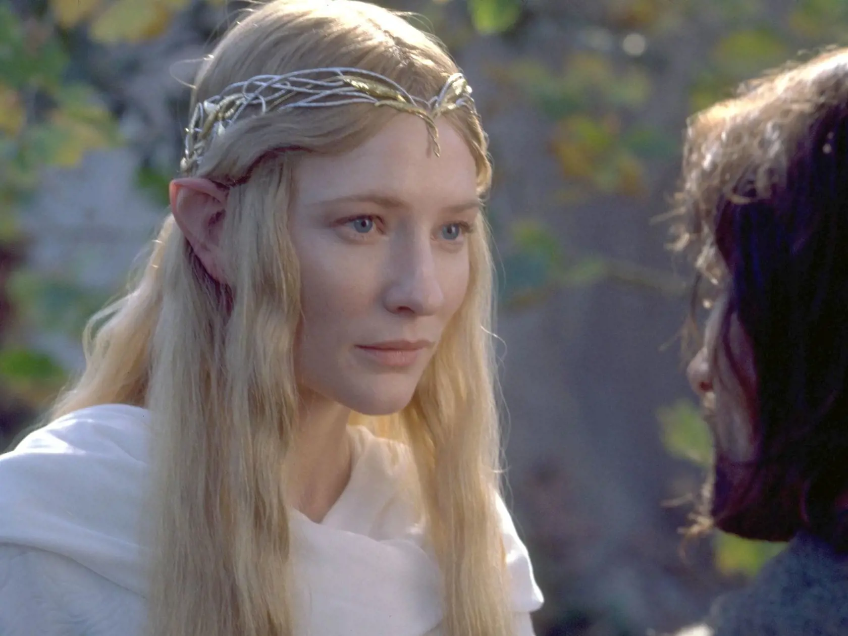 Éterická elfka Galadriel z Pána prsteňov. 