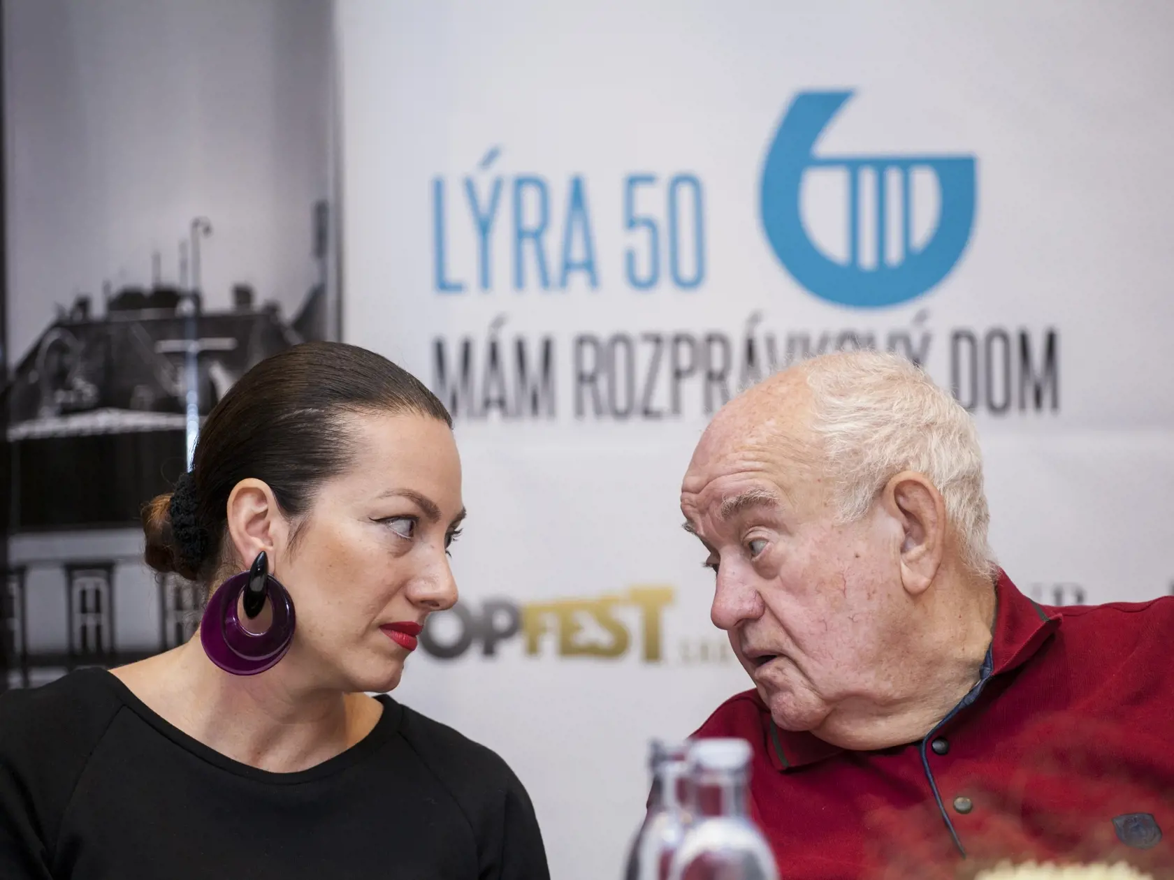 Katka Hasprová nedávno oslávila 50-tku a na scéne je už celých 30 rokov.