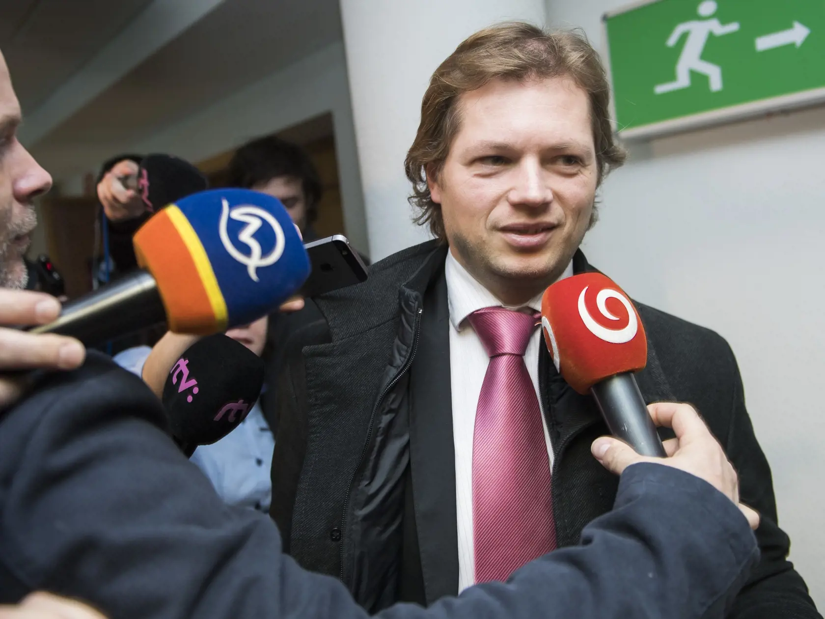 Obhajca Andrej Šabík mal spomínané motáky vynášať.