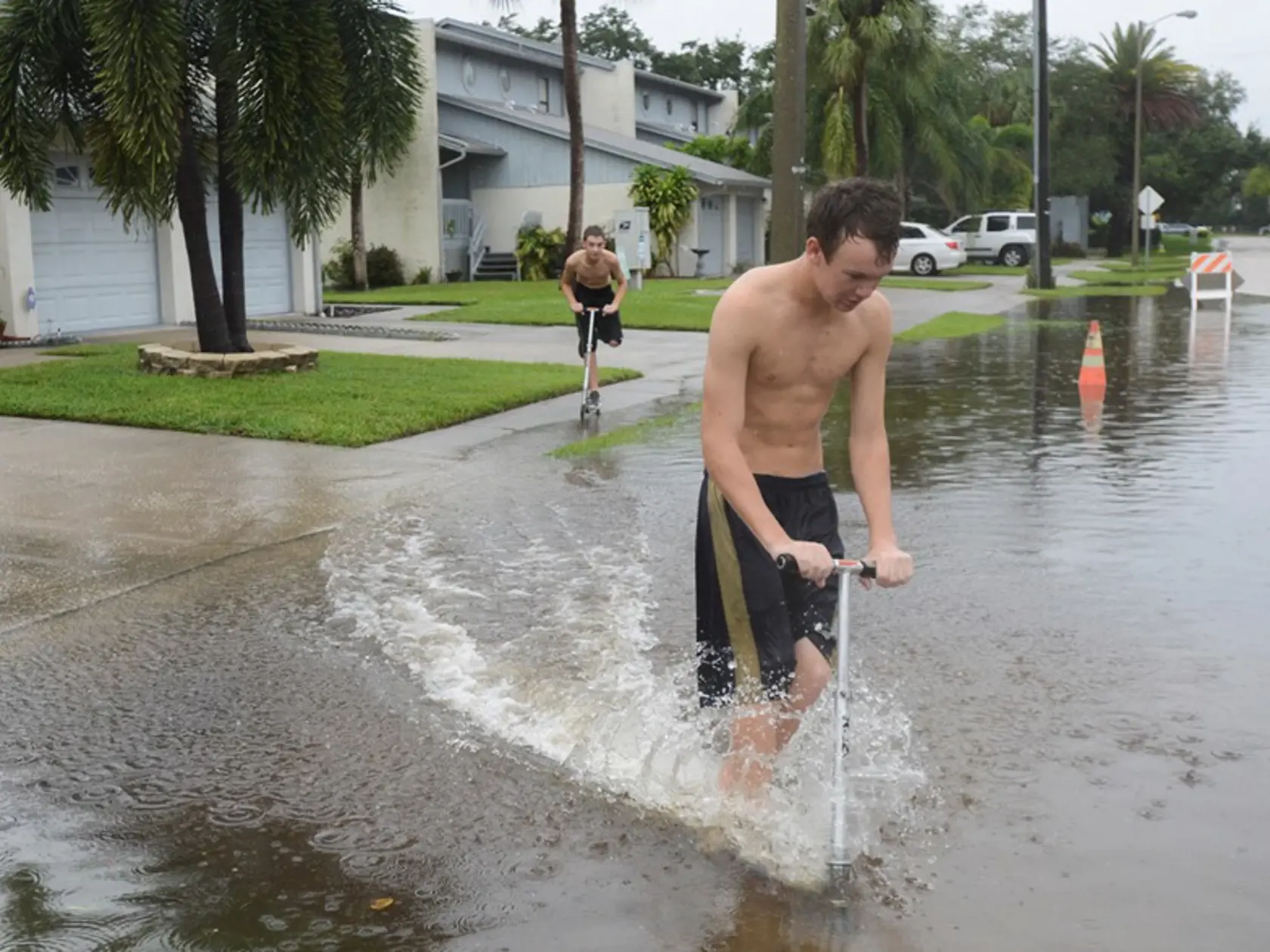 Nejde o život, nejde o nič: Silné lejaky spôsobili na Floride záplavy, niekomu to neprekáža.