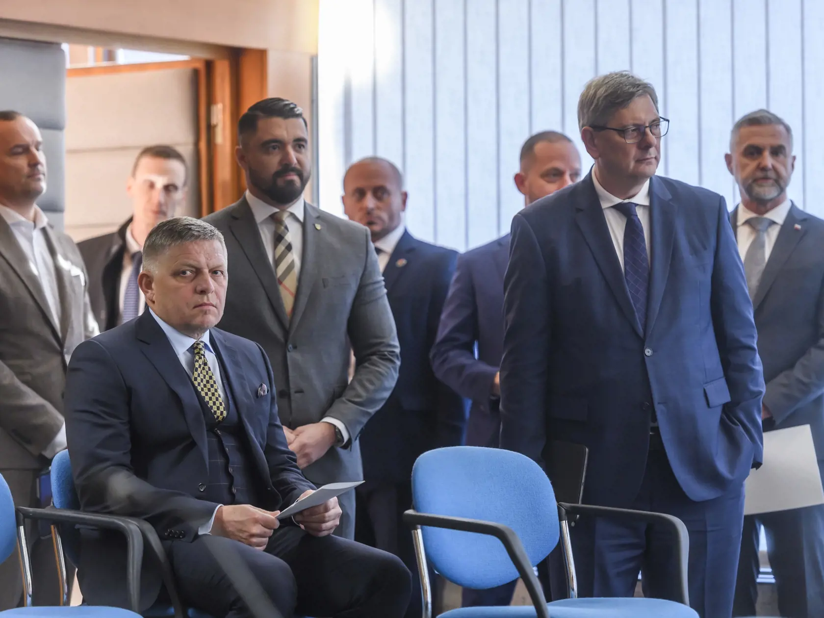 Na snímke v popredí zľava advokát David Lindtner, predseda vlády SR Robert Fico (Smer-SD), štátny tajomník Ministerstva spravodlivosti SR Pavol  Gašpar, minister spravodlivosti SR Boris Susko (Smer-SD) a poslanec NR SR Tibor Gašpar (Smer-SD) pred tlačovou konferenciou na tému: Prečo tak Matovič a celá opozícia kričia za záchranu Lipšica v Bratislave 10. januára 2024.