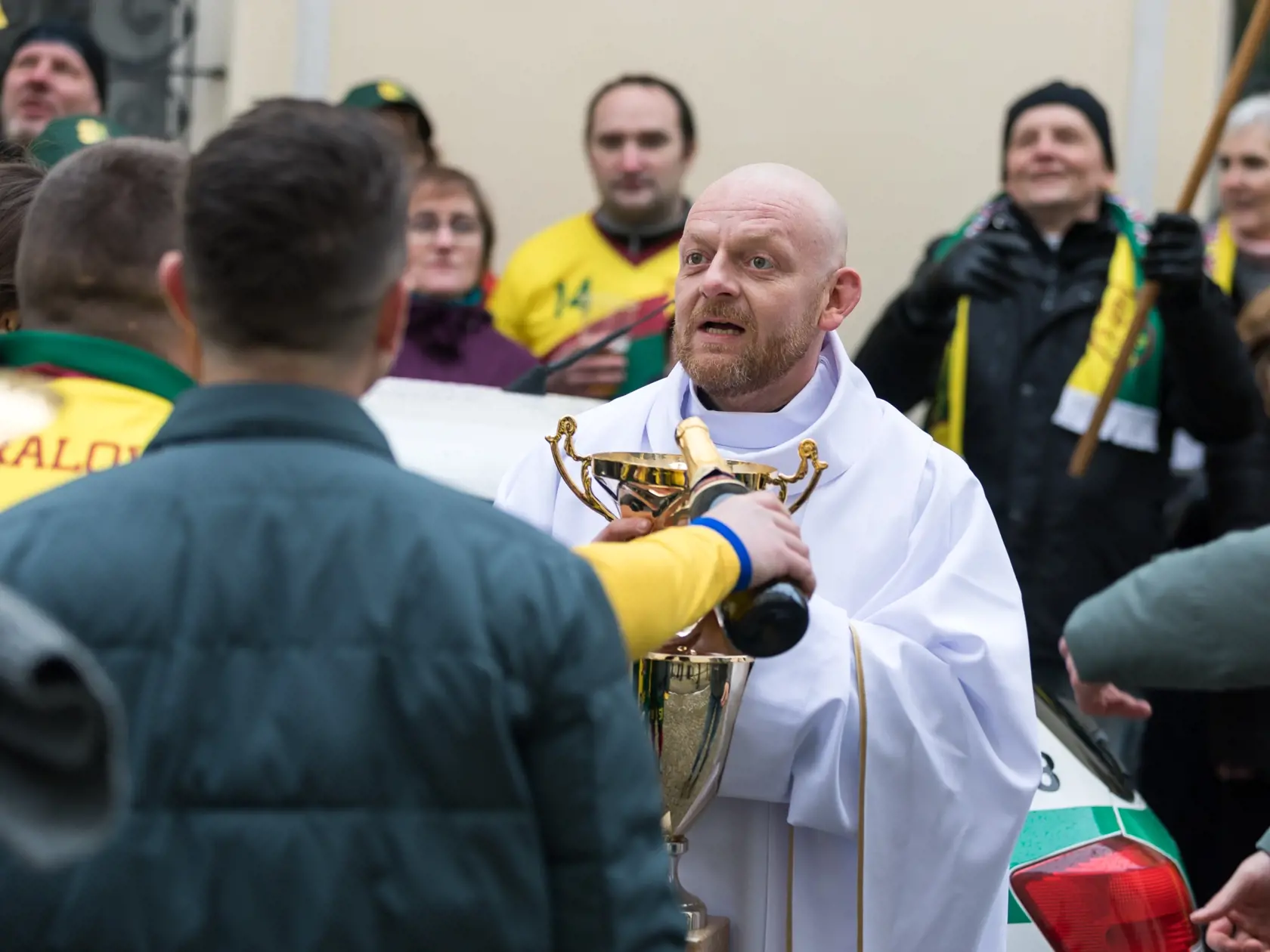 Herec Ľuboš Kostelný si zahrá v markizáckom seriáli Svätý Max. Stvárni farára Beňa.