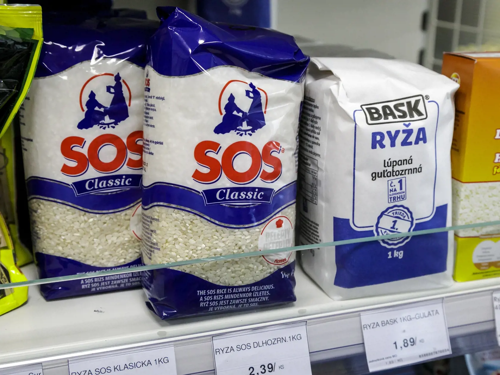 Zdraželi aj základné potraviny, mnohí ľudia sa tak musia uskromniť.