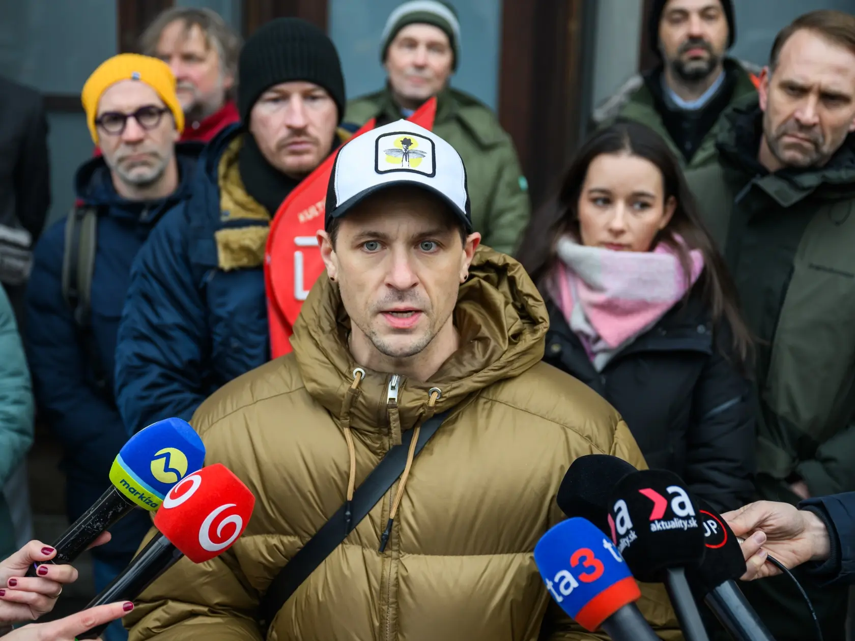 Na snímke herec Juraj Loj počas tlačovej konferencie členov Činohry SND v rámci Slovenskej kultúrnej pochodne v Bratislave 12. decembra 2024. FOTO TASR - Jaroslav Novák