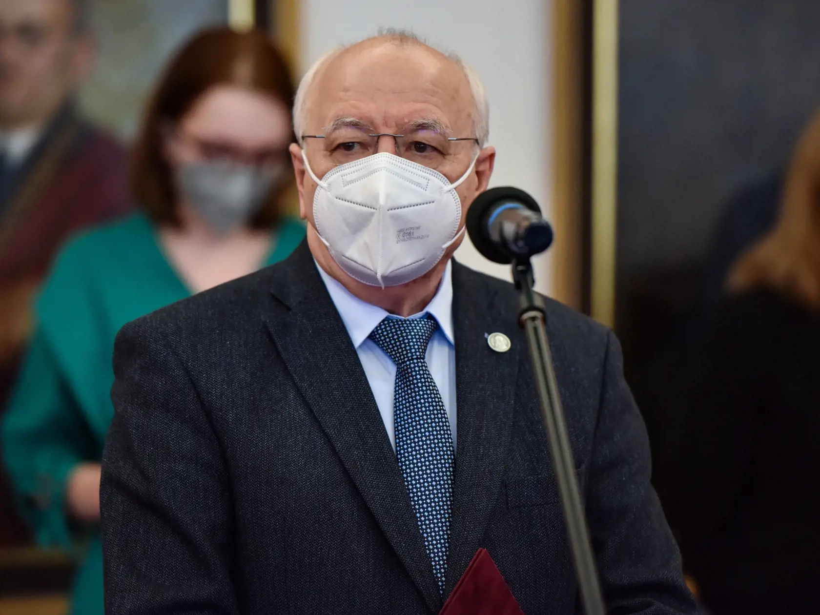 Na snímke dekan Lekárskej fakulty Univerzity Komenského prof. MUDr. Juraj Šteňo, DrSc., IFAANS v Bratislave počas tlačovej konferencie Univerzity Komenského v Bratislave na tému Protestné prerušenie výučby v Bratislave v pondelok 21. februára 2022. FOTO TASR - Pavol Zachar