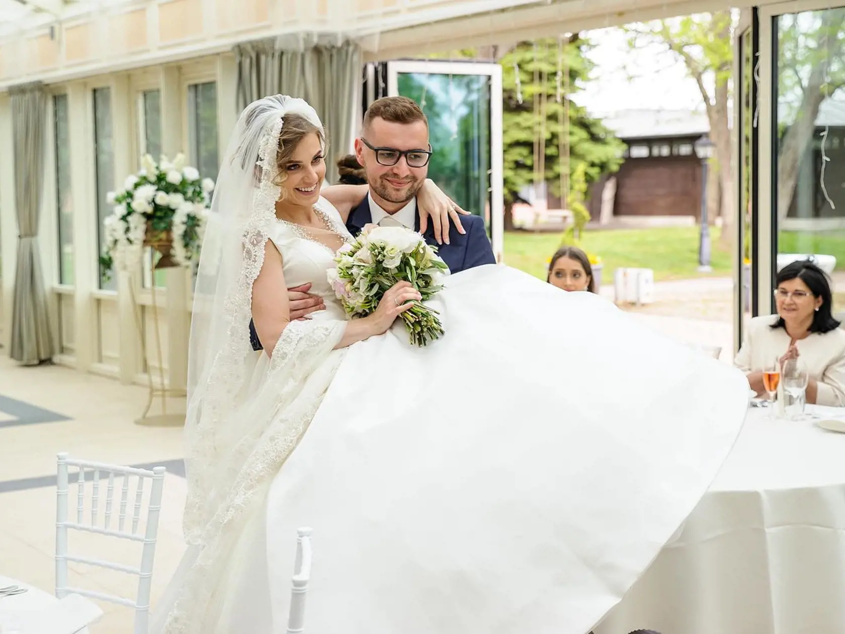 Dominika s Michalom mali dve svadby. Najprv v januári za prísnych opatrení, potom v máji aj s veselicou.